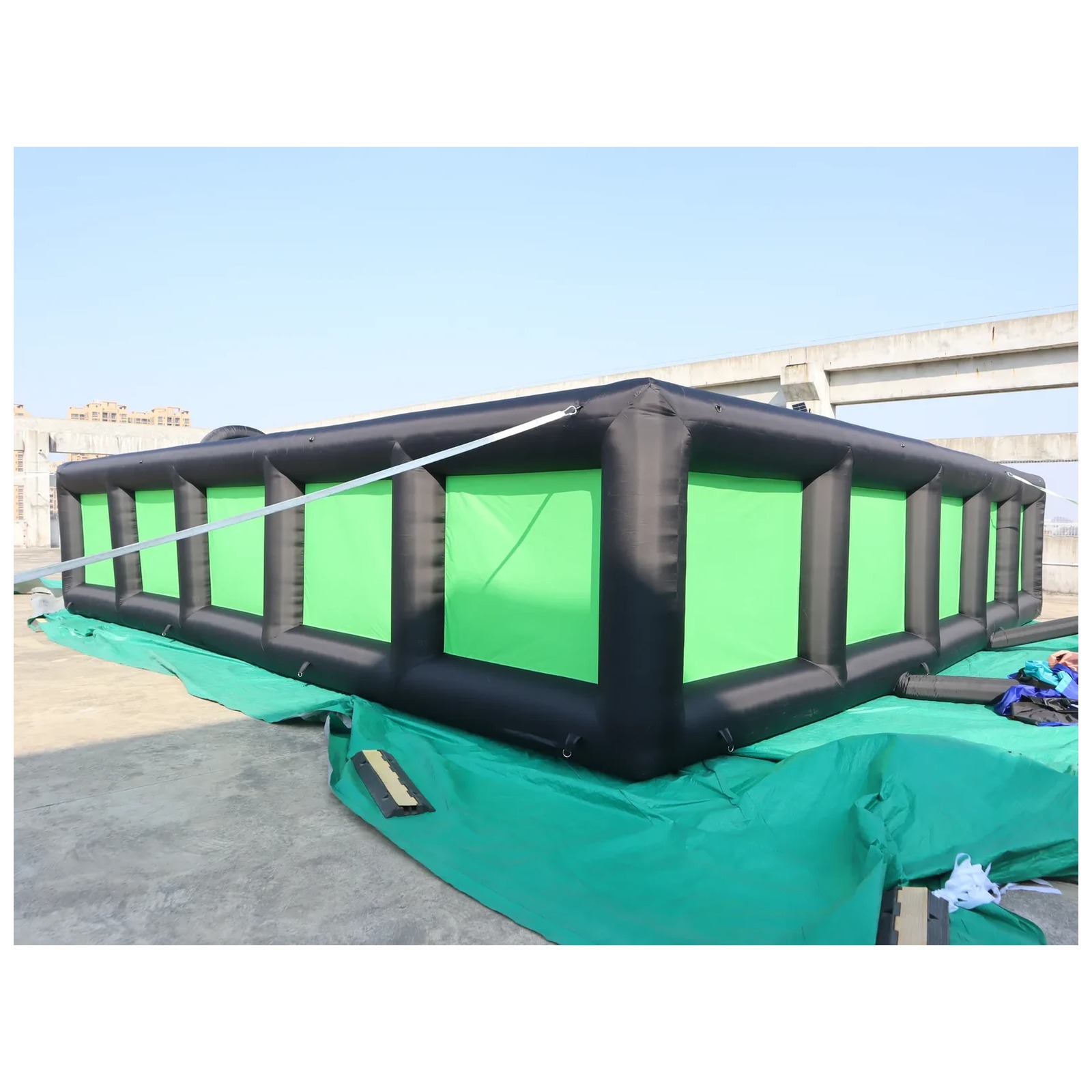 Mê cung bơm hơi ngoài trời màu - đánh giá và giá Outdoor Adventure Kids Party