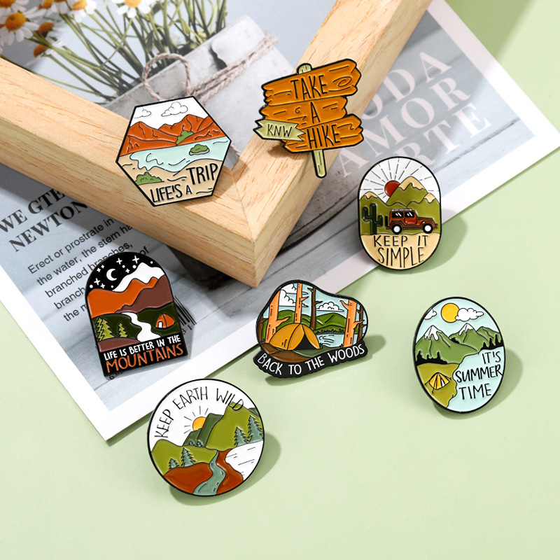 Outdoor Adventure Enamel Pins  - đánh giá và giá Outdoor Adventure Friends