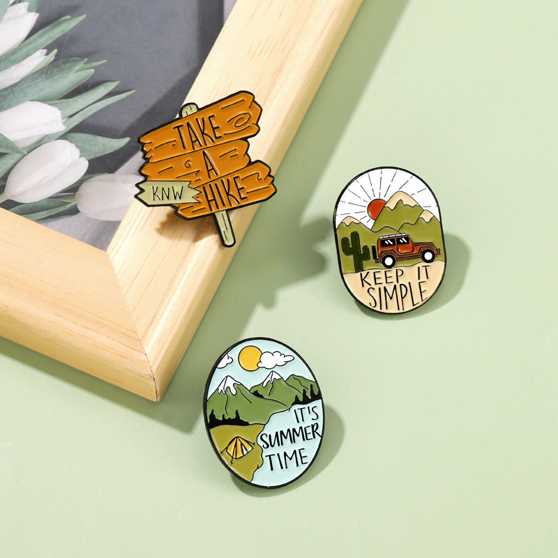 Outdoor Adventure Enamel Pins  - đánh giá và giá Outdoor Adventure Friends