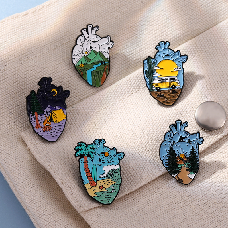Adventure Heart Enamel Pins De - đánh giá và giá Outdoor Adventure Friends